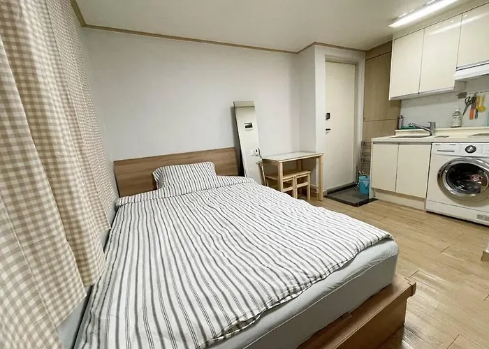 Evergreen Studio Apartment